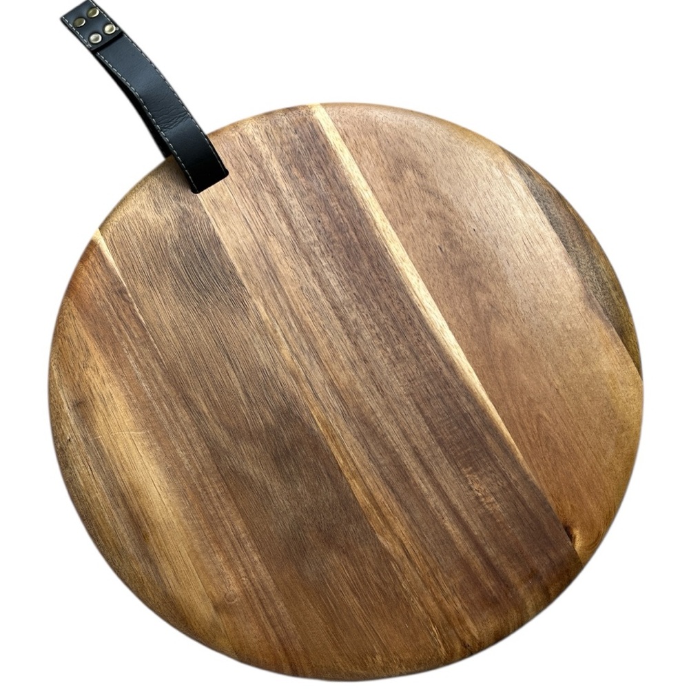 Round Charcuterie/Pizza Board perfect for display layered or stacked. - Picture 2 of 3